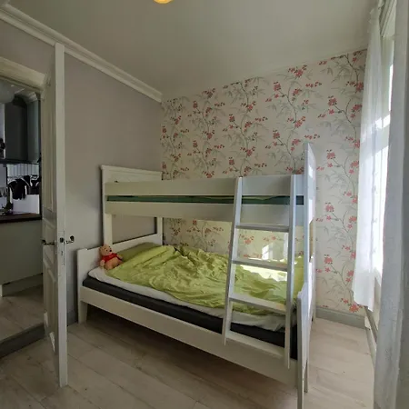 Charming Apartment, 3rd Floor In Swiss Leilighet